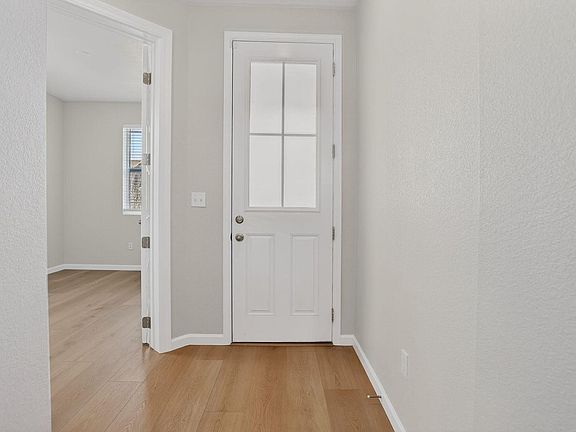 3rd image of 26984 E Archer Ave