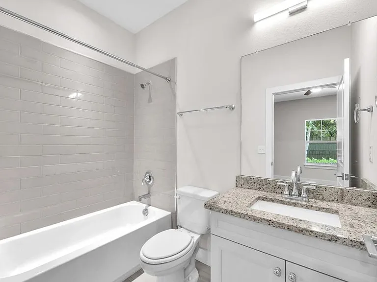 3120 W Azeele St #1 — Photo 35
