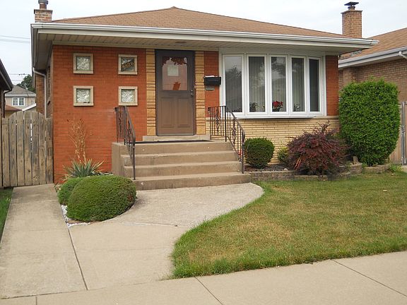 2nd image of 5826 S Mayfield Ave