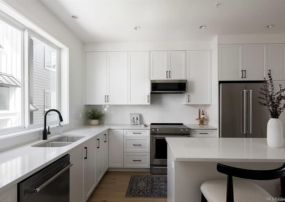 1st image of 10145 5th St #7