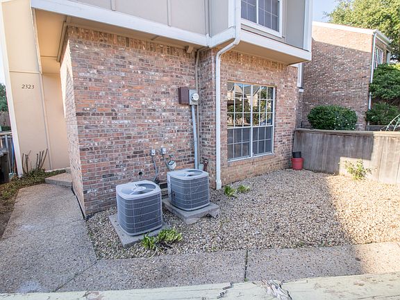 Private courtyard