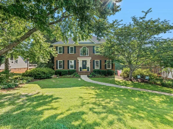 10 Middlecreek Way, Greenville, SC 29607