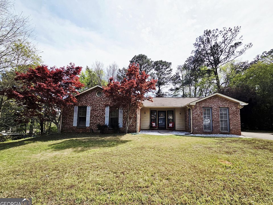 1st image of 924 N Ridge Dr