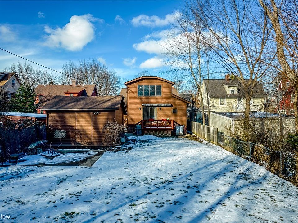 2nd image of 3330 Bradford Rd