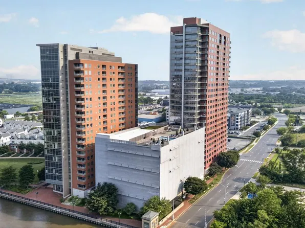 105 Christina Landing Dr APT 1306, Wilmington, DE 19801
