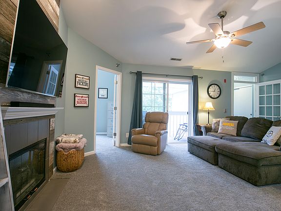 3rd image of 191 W Oak Leaf Dr Unit 1