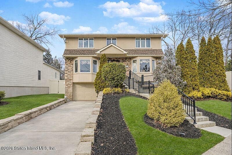 1st image of 501 Edgegrove Ave