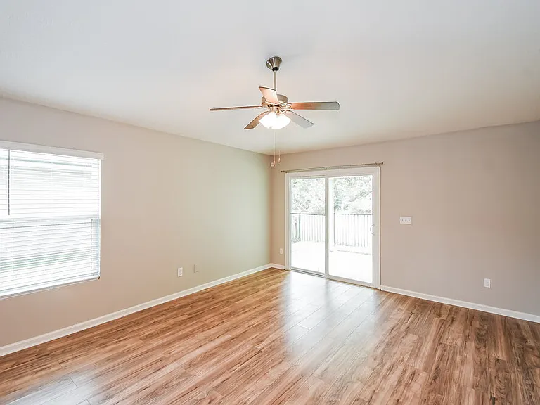 15847 Rachel Creek Dr — Photo 3