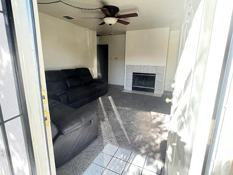 2031 Wheelan Ct #B — Photo 2