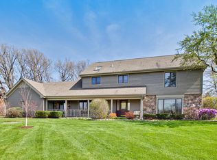 7319 Foxfire Dr, Crystal Lake, IL 60012