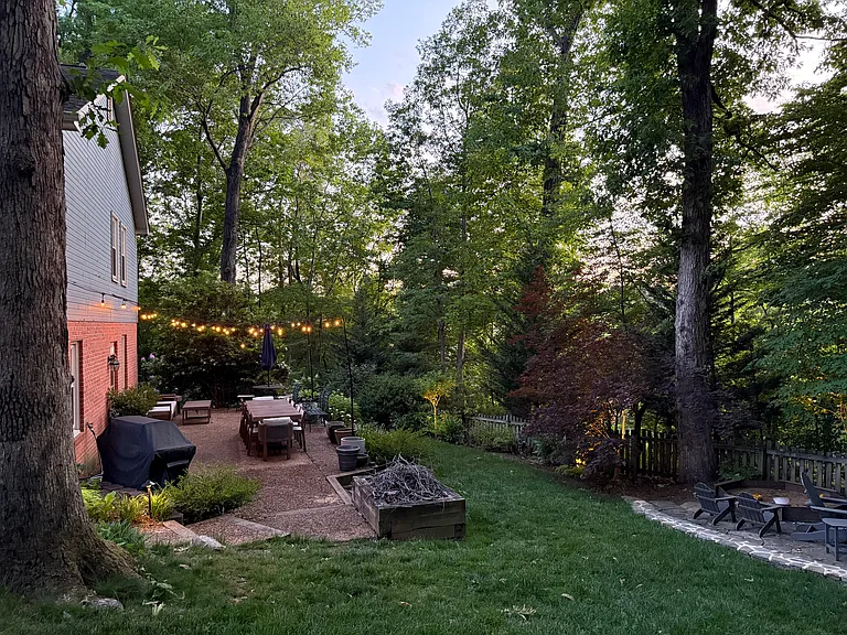700 Victorian Ct — Photo 39