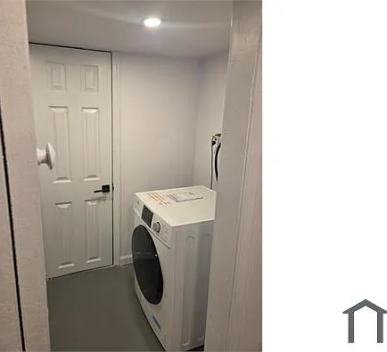3408 Goodman St #B — Photo 13