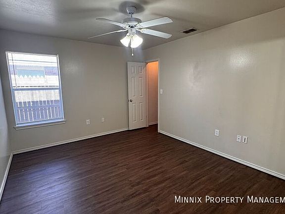 5th image of 510 N Chicago Ave APT A