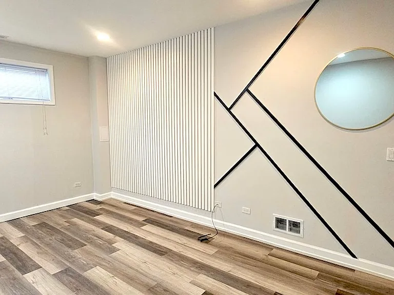 3359 S Ashland Ave — Photo 9