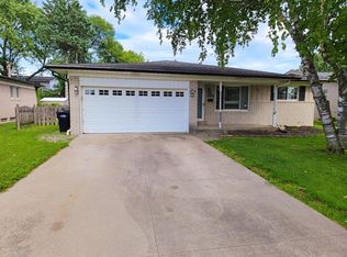 34648 Esper Dr, Sterling Heights, MI 48312