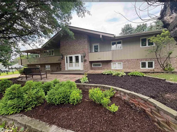 110 Sunnyside Ave, Dumont, IA 50625