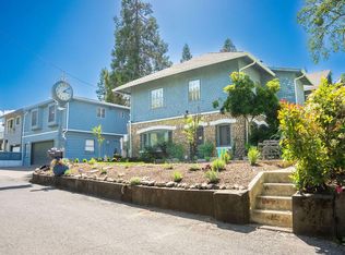 200 Medford Heights Ln, Medford, OR 97504