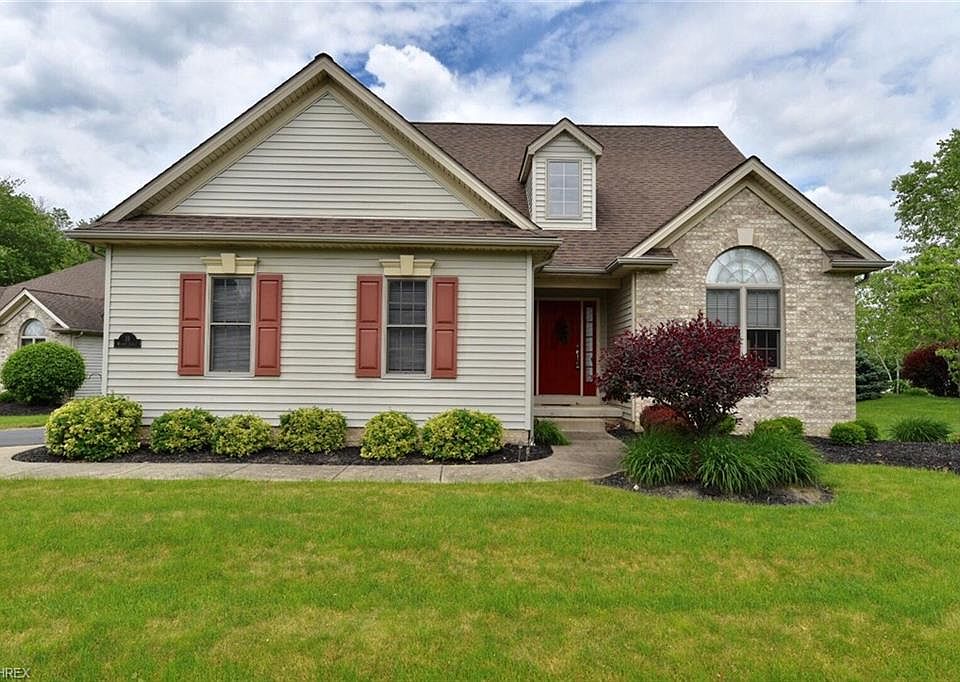 1st image of 19 Walker Cir