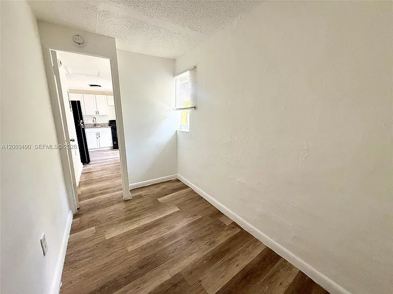 2160 NW 29th St #6 — Photo 7