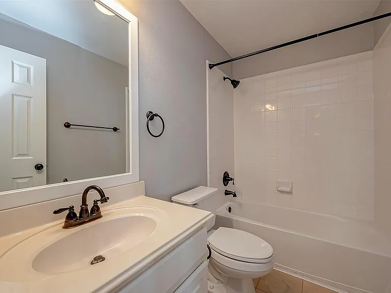 7214 Glenwick Ct — Photo 47