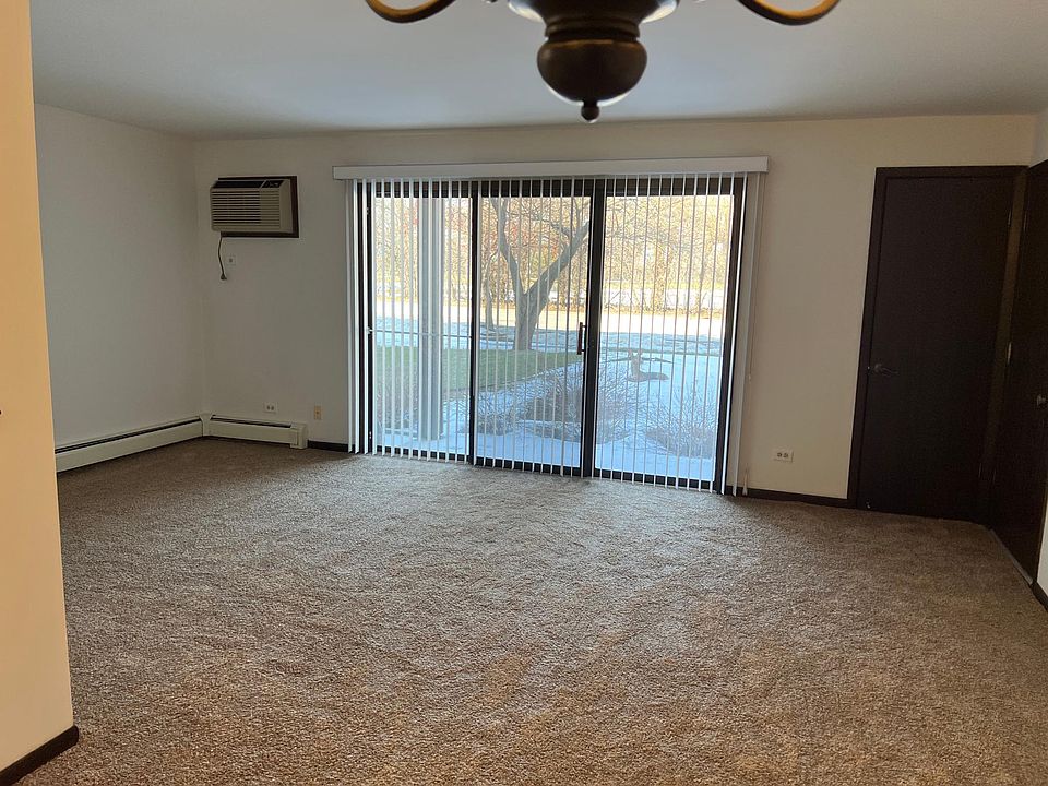 1st image of 15100 Quail Hollow Dr #1