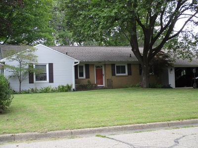 2520 Russet Dr, Kalamazoo, MI, 49008