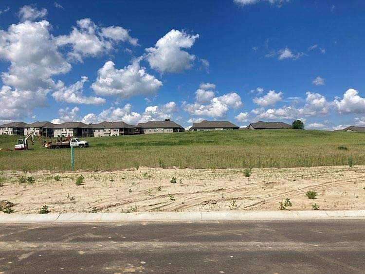 2nd image of 4506 Valley Ridge Dr