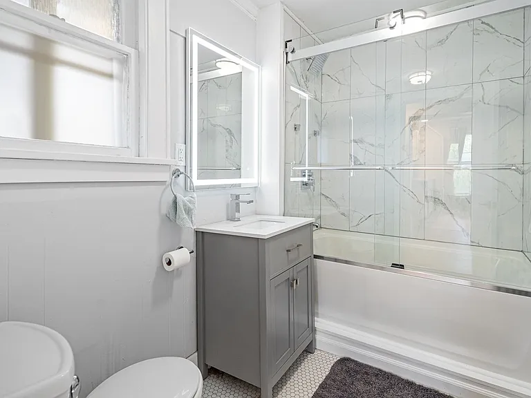 202 Stewart Ave — Photo 30