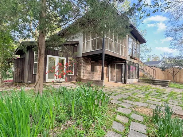 617 Cary Dr, Auburn, AL 36830