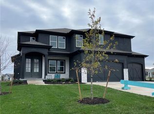 17420 Gillette St, Overland Park, KS 66221