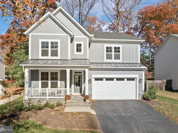 1416 Desale St SW, Vienna, VA 22180