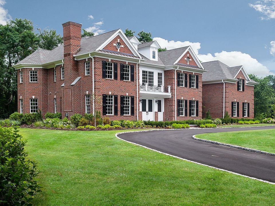 1st image of 66 Linden Ln