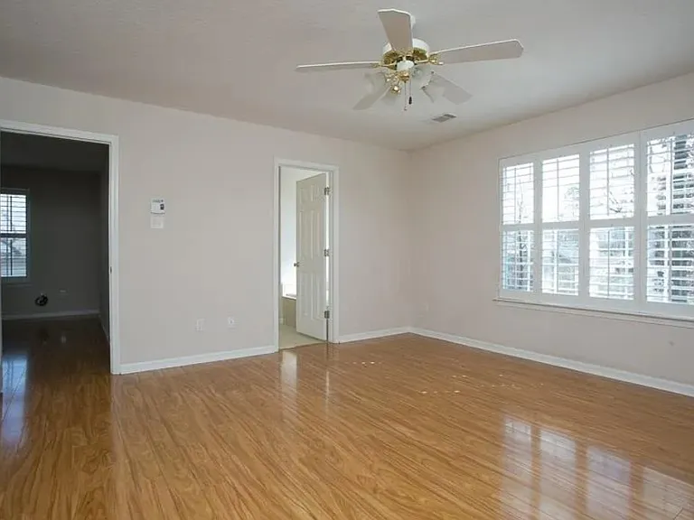13011 Misty Glen Dr — Photo 21