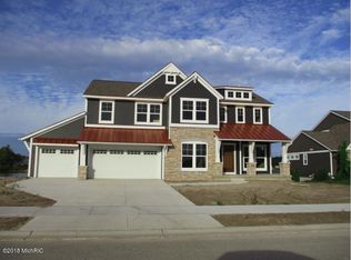 11311 Wake Dr, Allendale, MI 49401