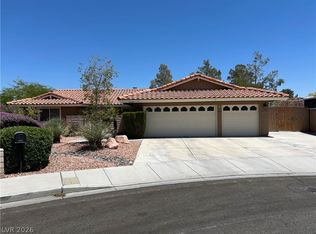 8320 W Eddy Stone Dr, Las Vegas, NV 89117