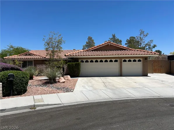 8320 W Eddy Stone Dr, Las Vegas, NV 89117