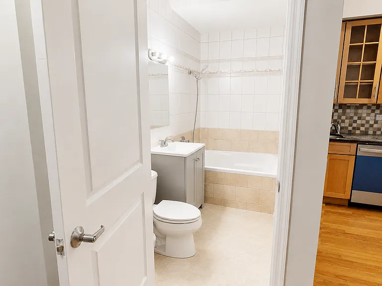 16 Goodwin Pl #1F — Photo 6