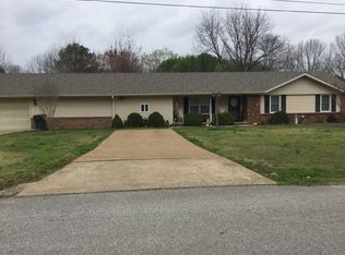 119 Cheyenne St, Martin, TN 38237