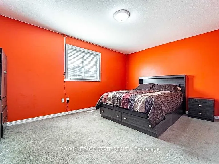35 McKibbon Ave — Photo 15