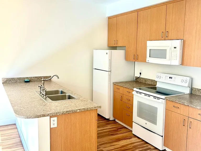 2250 Apres Ski Way — Photo 4