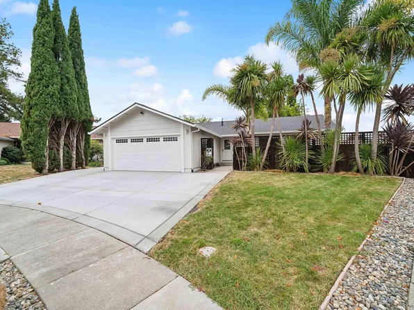 1943 Wilkins Ct, Napa, CA 94559