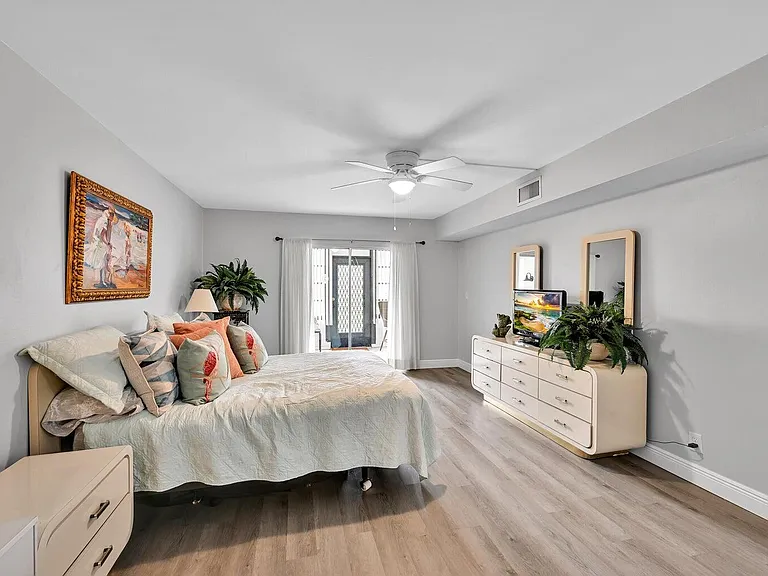 5759 Phoenix Palm Ct #C — Photo 19