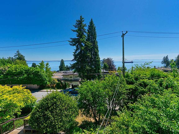 4th image of 3341 Marine Dr