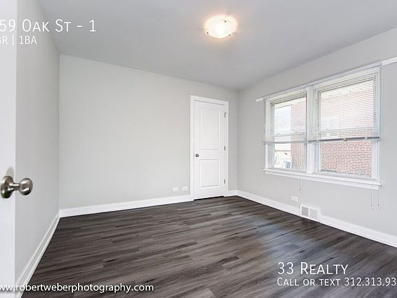 3rd image of 459 Oak St #1