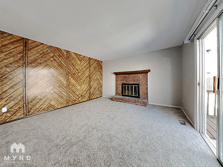 12129 W Tanforan Ave — Photo 3