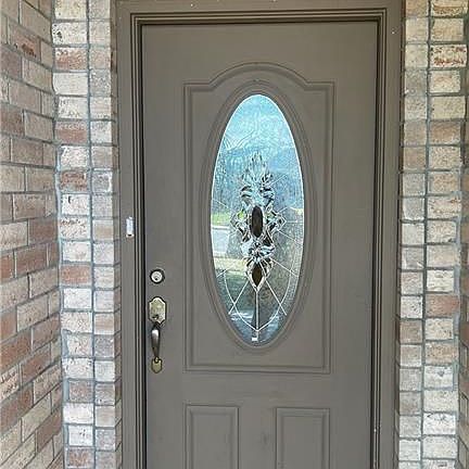 2nd image of 2111 Ithica Ave