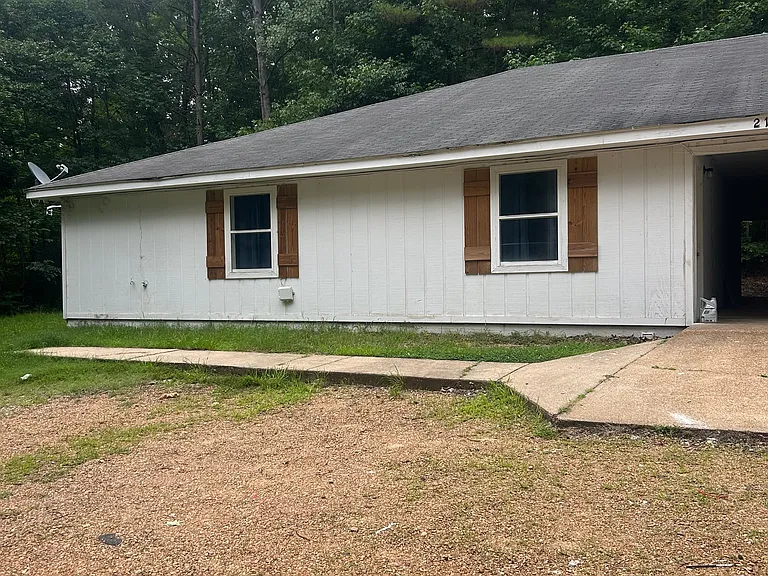 214 Lambs Rd #D — Photo 1