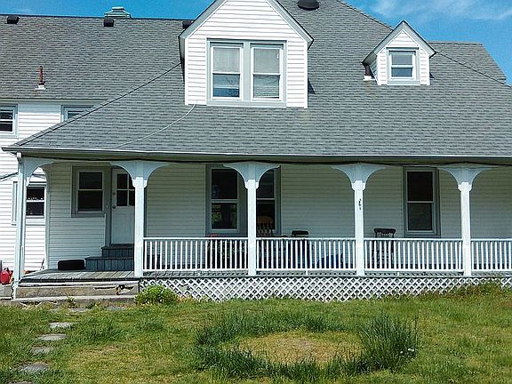 2nd image of 298 Bayview Ave
