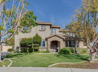 425 Jenny Cir, Corona, CA 92882