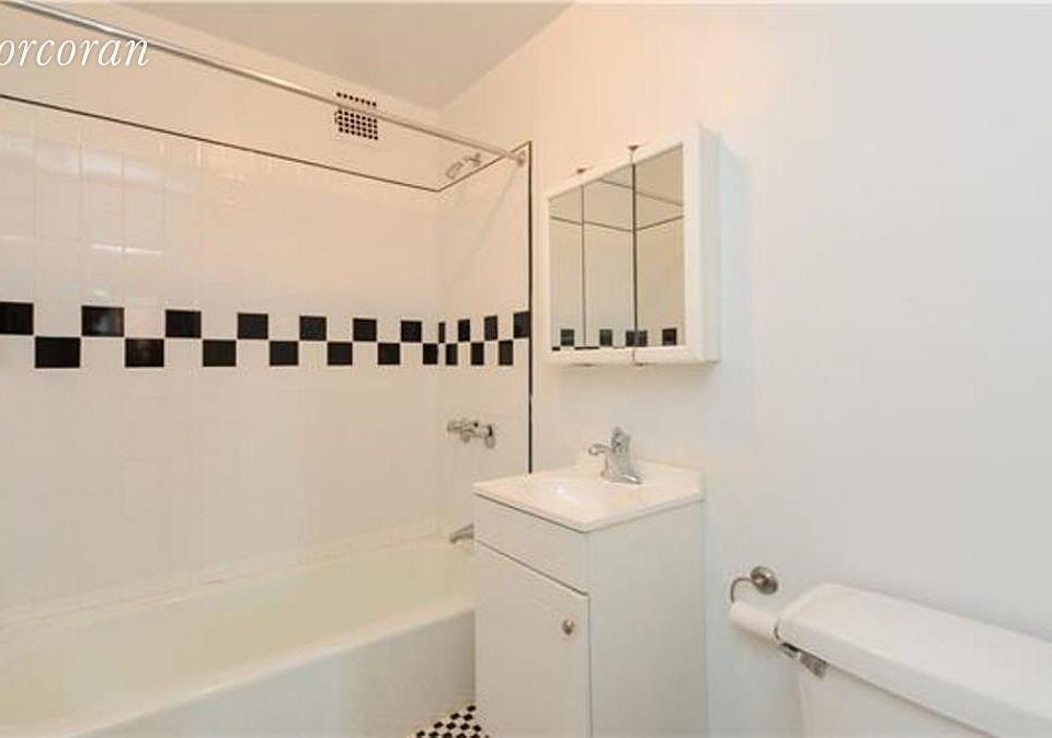 2nd image of 216 6th Ave APT 1C